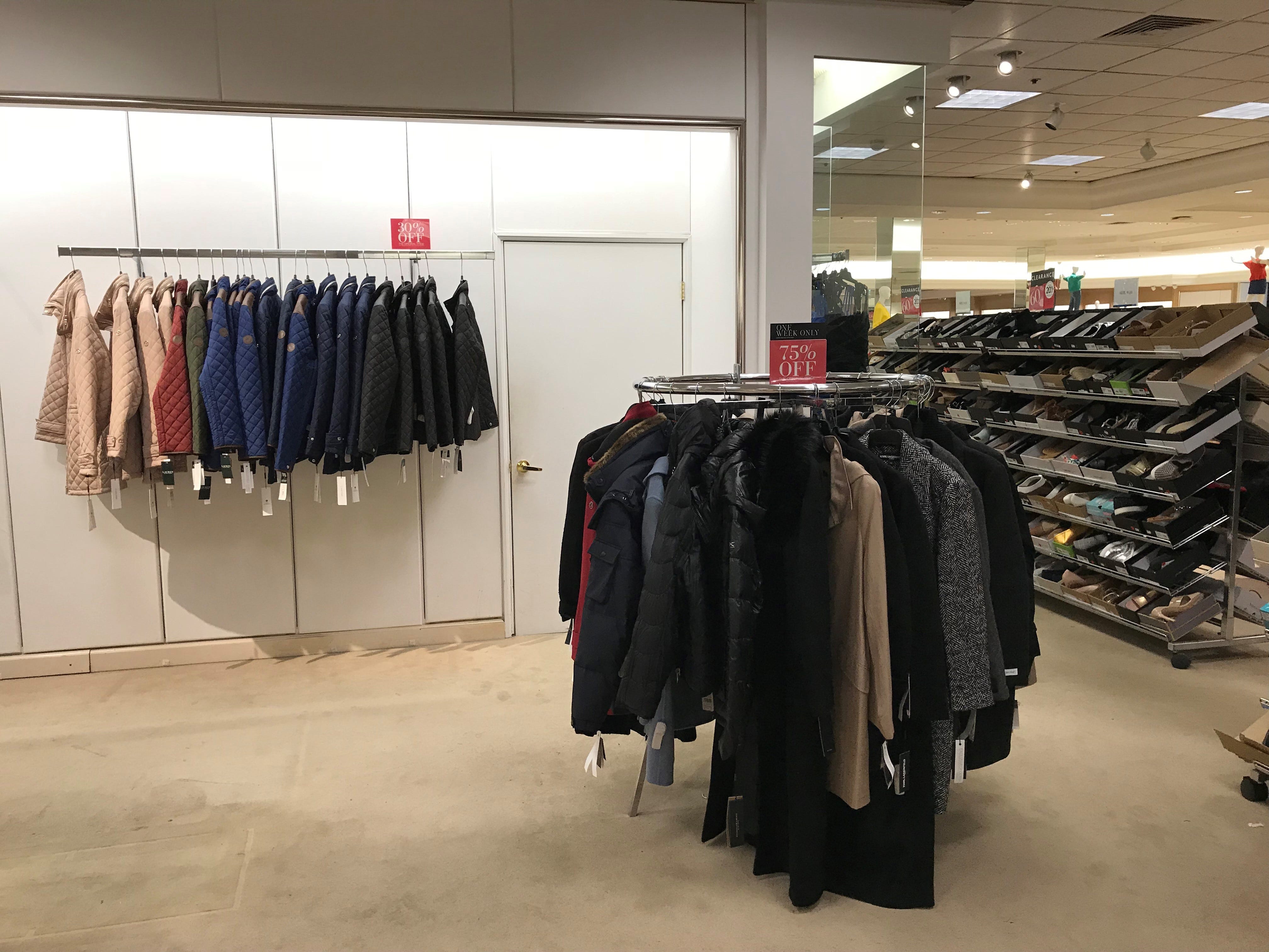 vans store in eastview mall