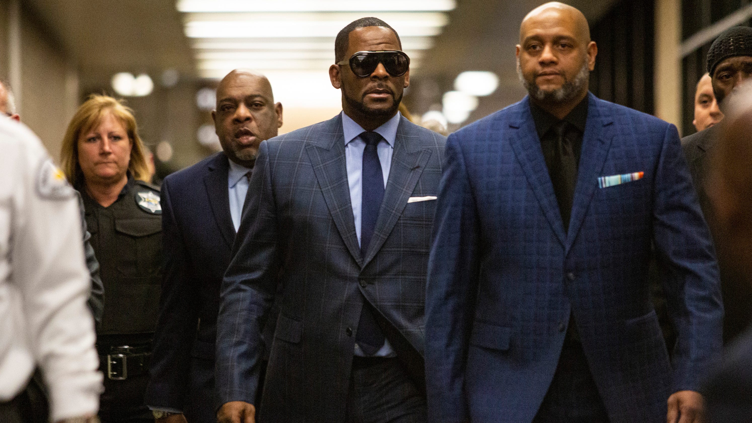 R. Kelly goes to jail after child support hearing, CBS interview2987 x 1680