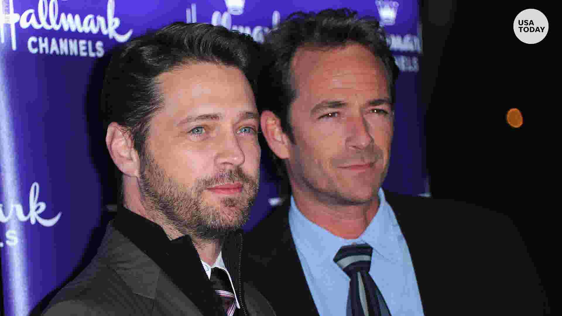 Jason Priestley was Luke Perry's friend on 90210 and in real life.