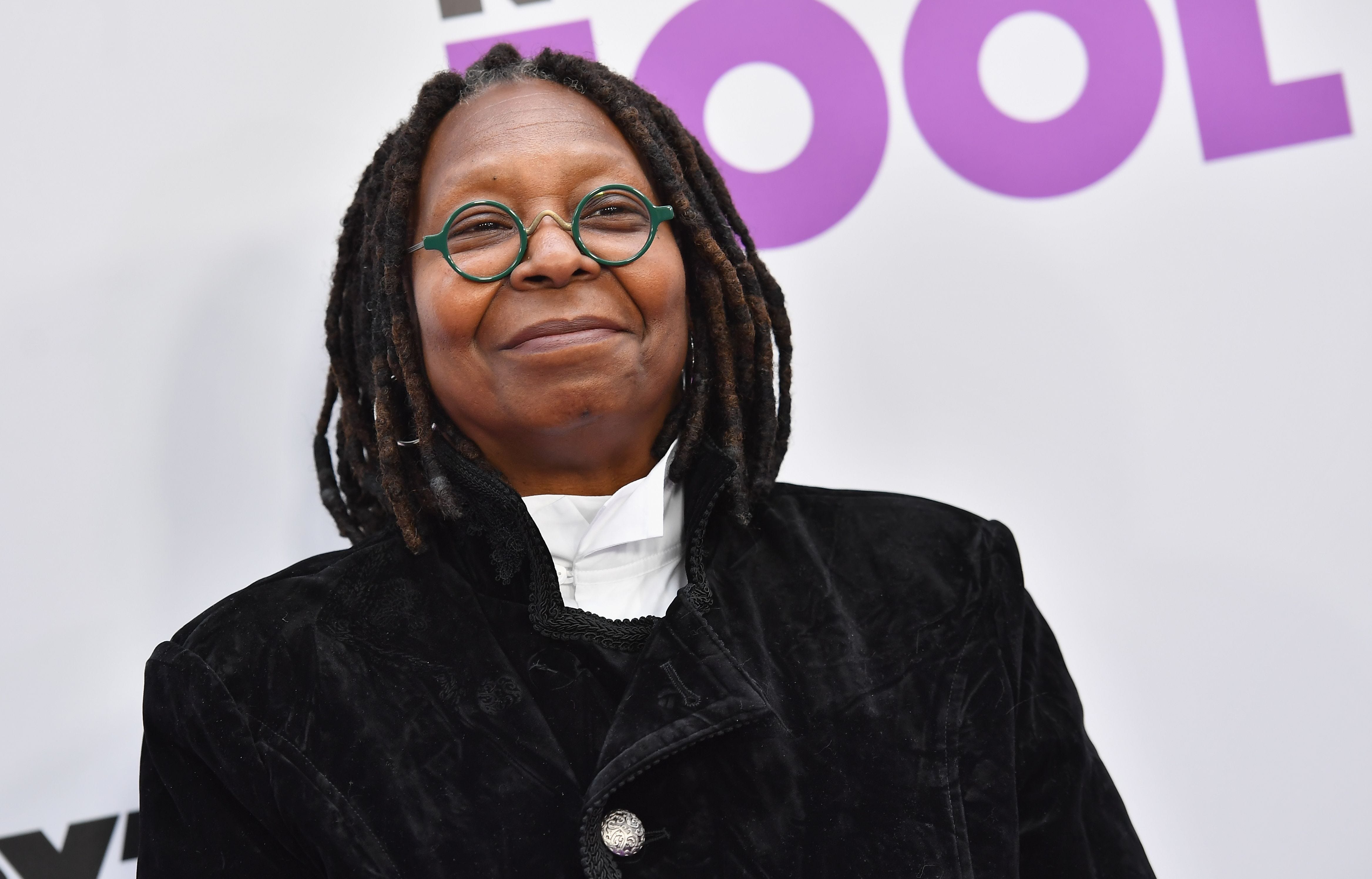 Whoopi Goldberg battled pneumonia, sepsis, came 'very close' to death