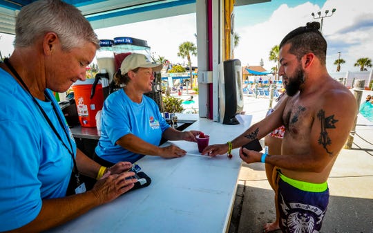 Melendez Auto Sales >> Smooth sailing for first day of alcohol sales at Sun Splash Melendez Auto Sales >> Smooth sailing for first day of alcohol sales at Sun Splash
