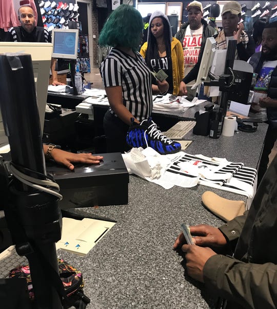 Memphis fans go crazy for limited edition Tigerthemed Nike Air