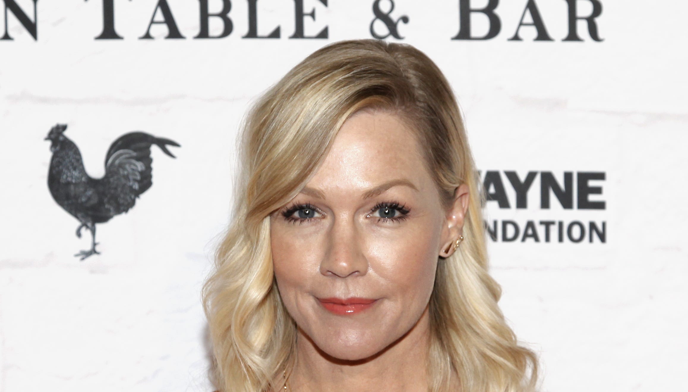 Jennie Garth Slammed For Not Posting A Luke Perry Tribute