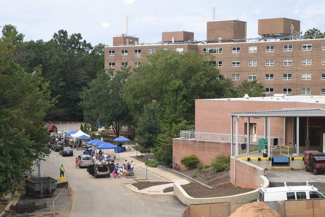 UNC Asheville on move-in day on Aug. 18, 2017. The university's Board of Trustees held an emergency meeting last week but will not disclose any information, saying meeting minutes will be provided when the board meets again next month.