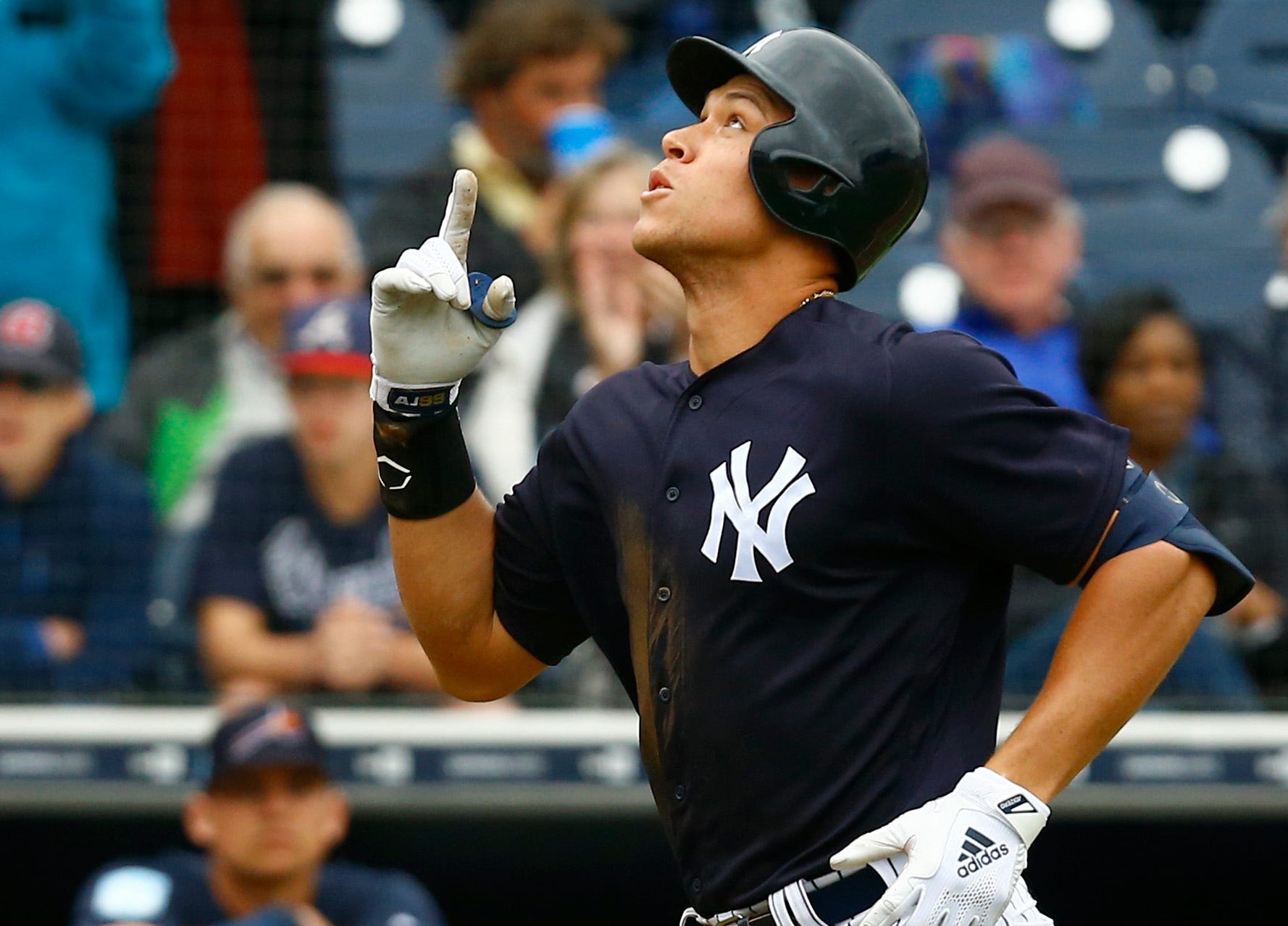how much money does aaron judge make a year