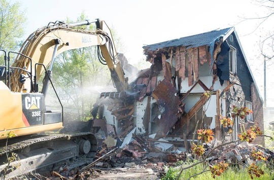 Demolition of an unoccupied house on May 19, 2016