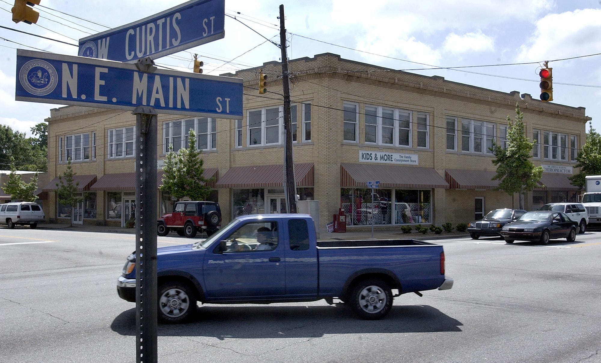Simpsonville downtown to add Sidewall pizza, coffee shop, plazas
