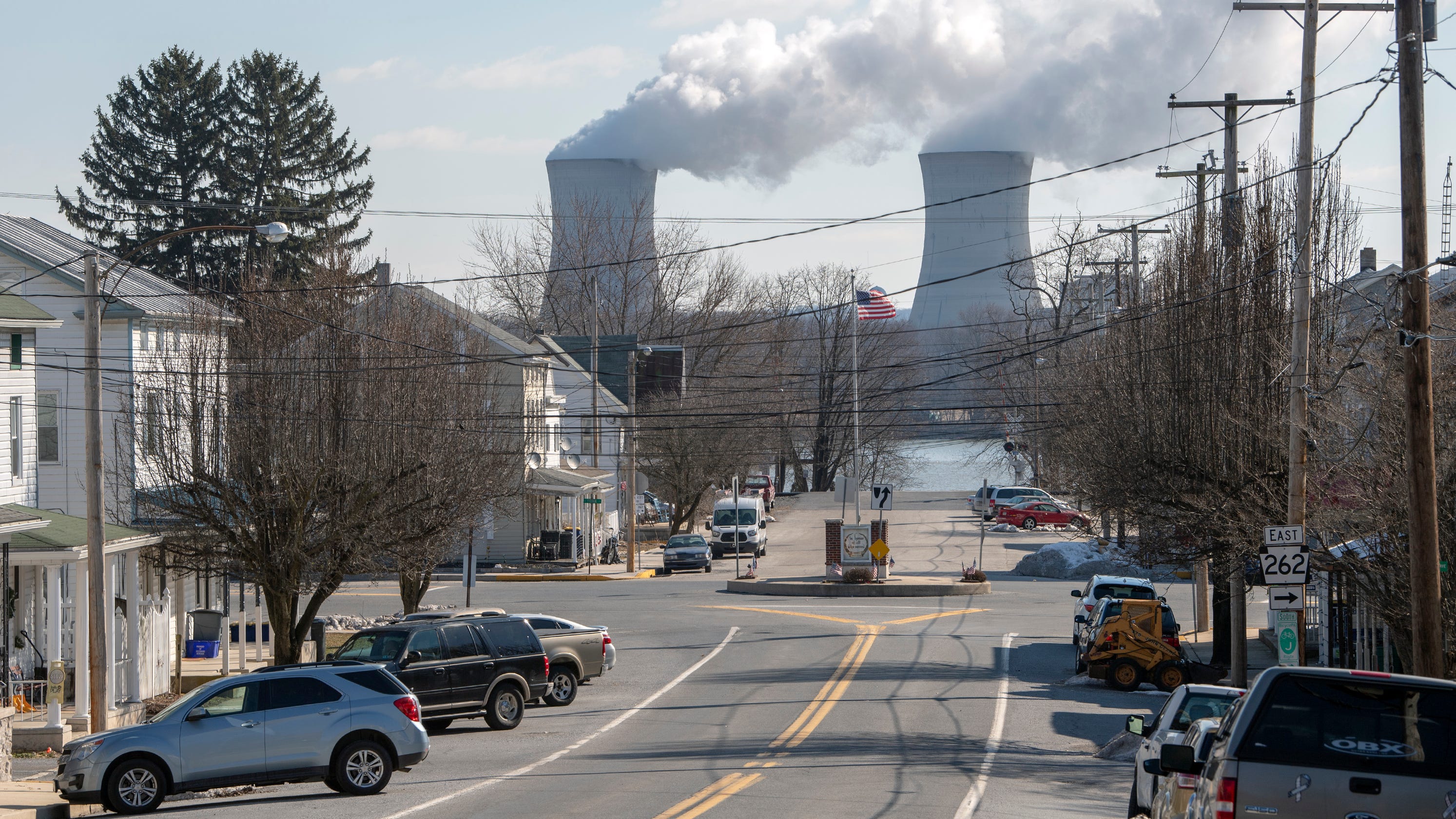 Three Mile Island accident: The cause, the panic, what it's like today
