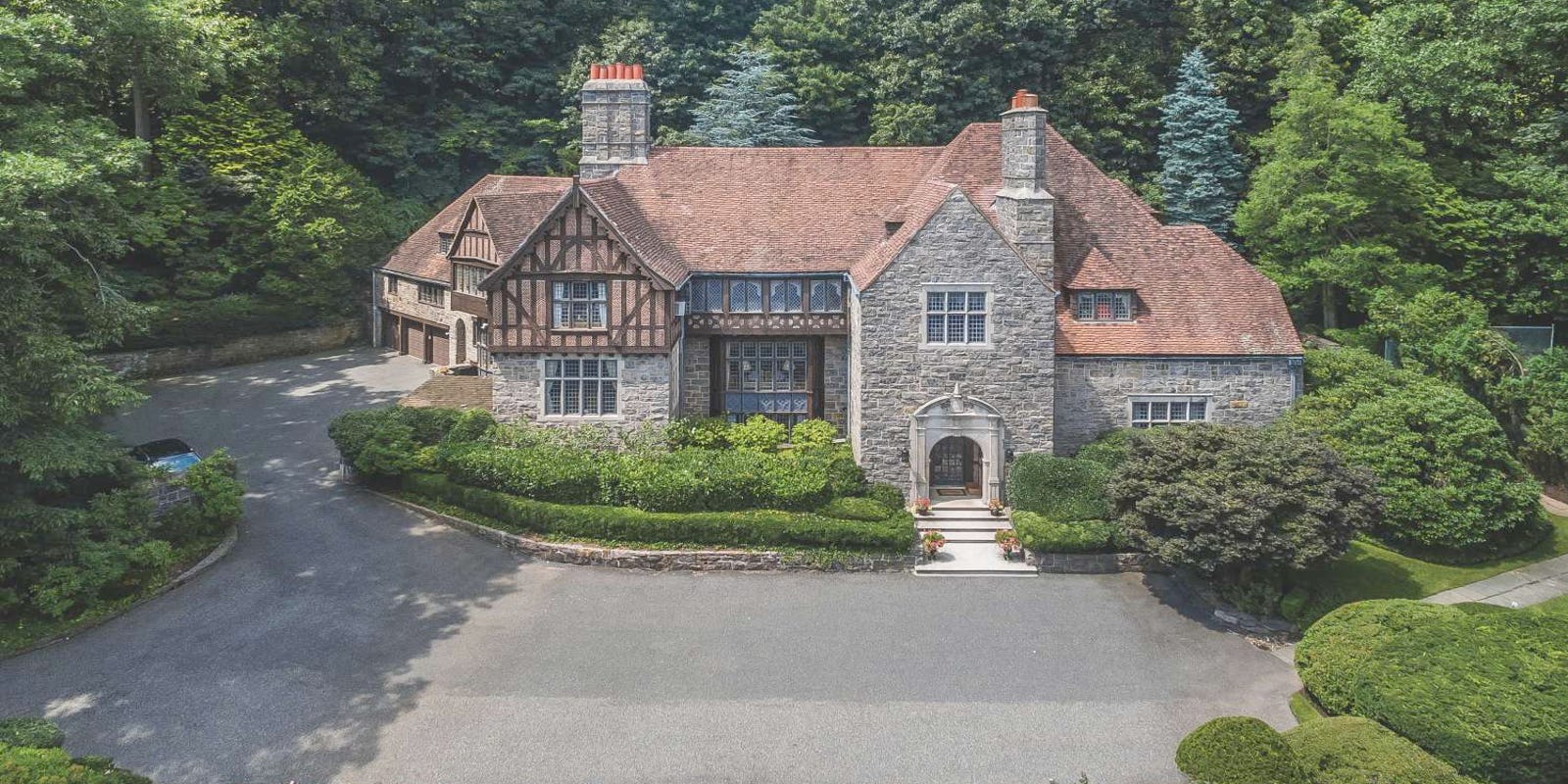 Author Dorothea Benton Frank's Montclair NJ estate for sale