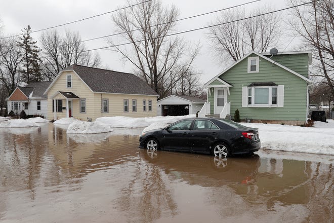 As officials tally losses from flood damage, tribes say impacts on fish  runs won't be known for years - KNKX Public Radio