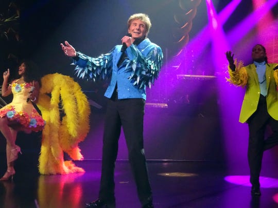 Barry Manilow will perform in Phoenix on March 23, 2019.