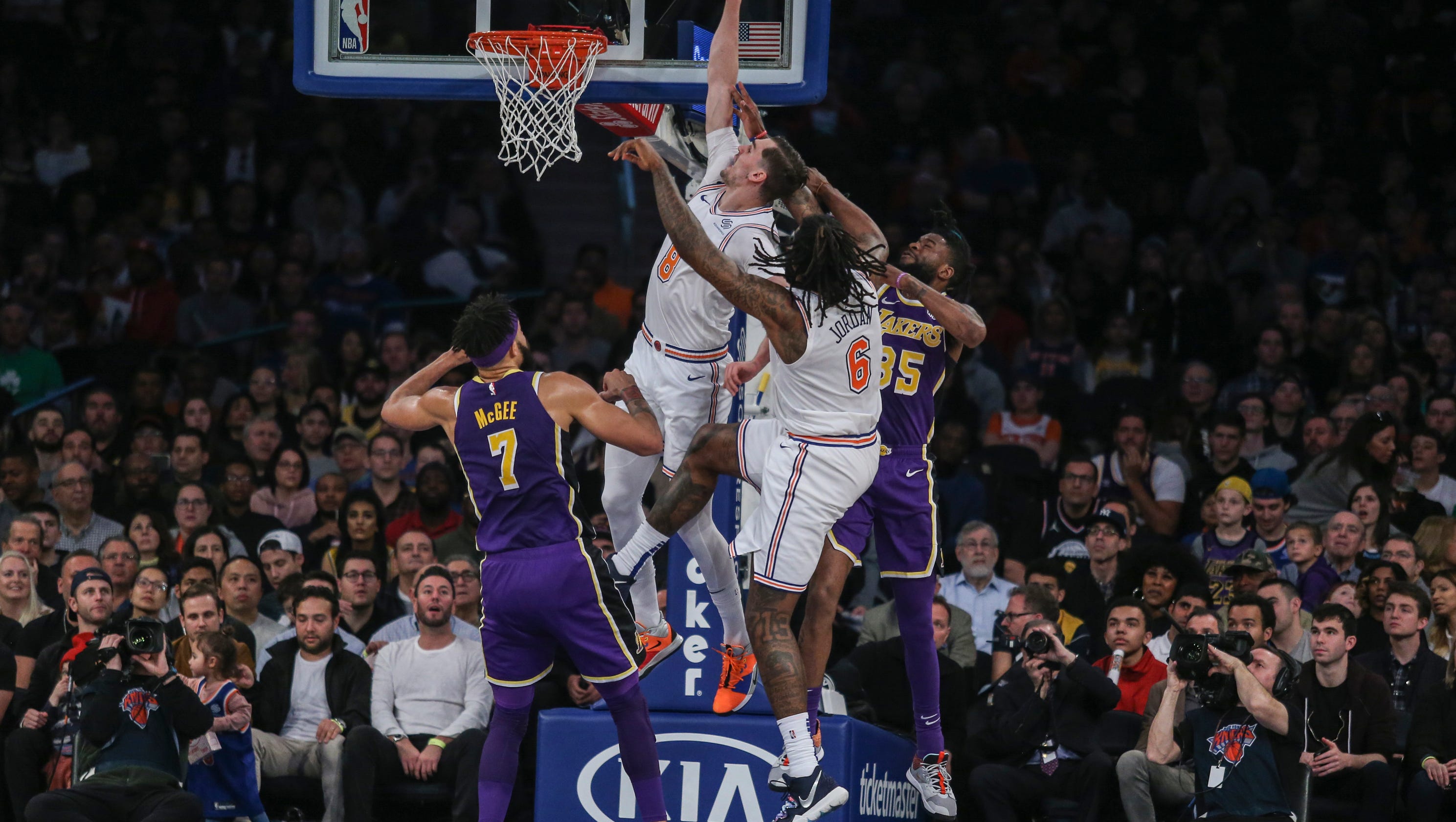 Mario Hezonja blocks LeBron James' final shot as New York Knicks beat Lakers ...2977 x 1680