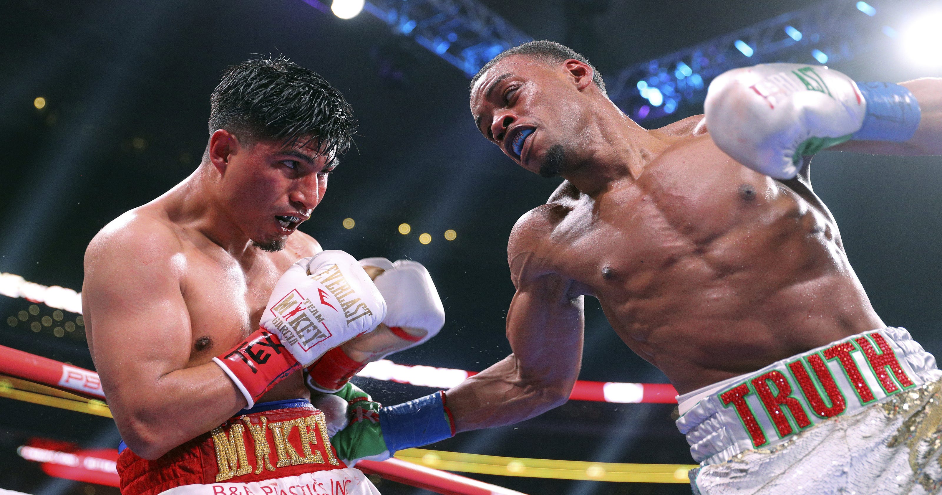 Spence Defends Ibf Title Hands Mikey Garcia His First Loss