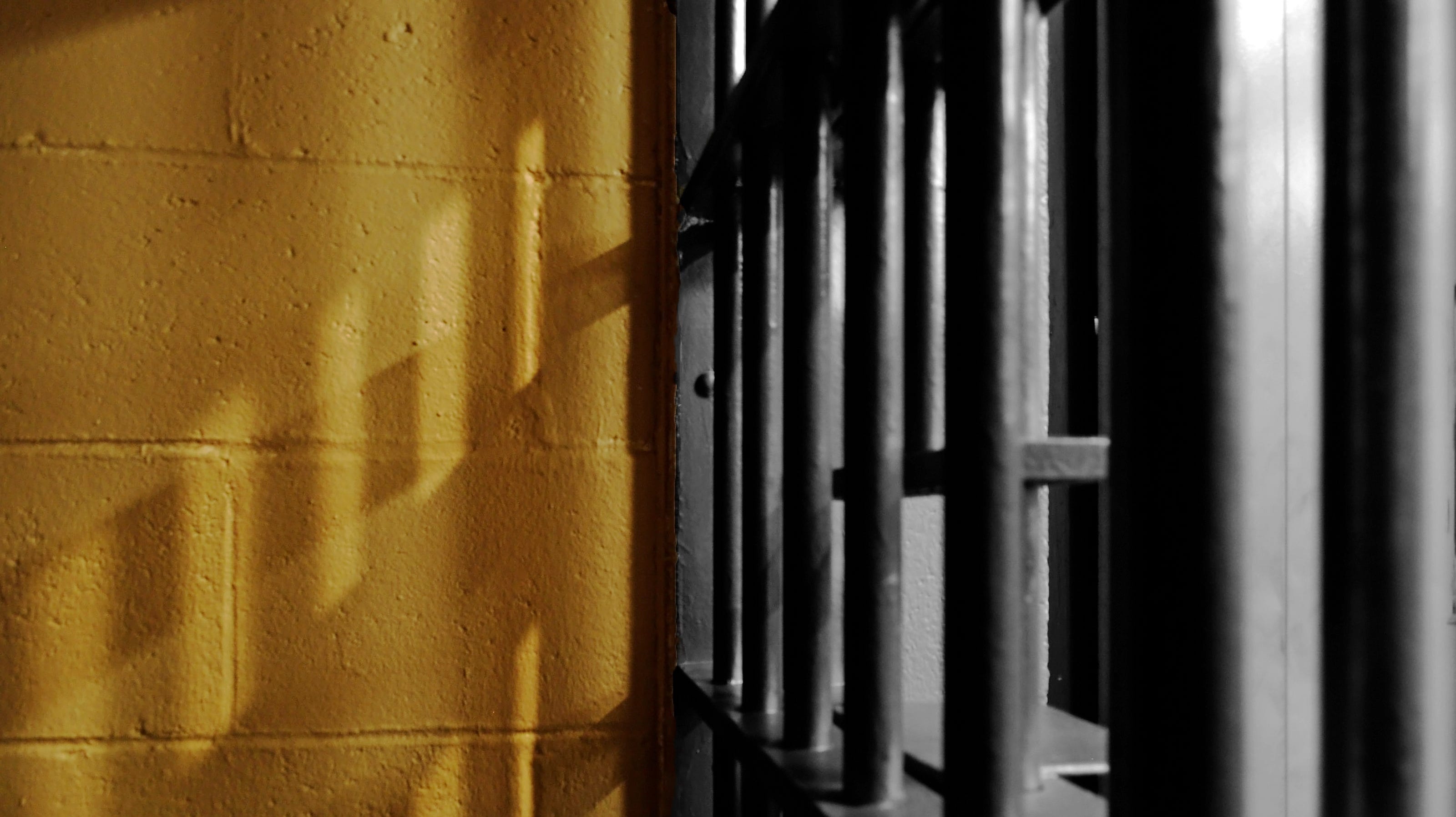 Coronavirus Prompts Jails To Free Hundreds Of Prisoners To Stop Spread
