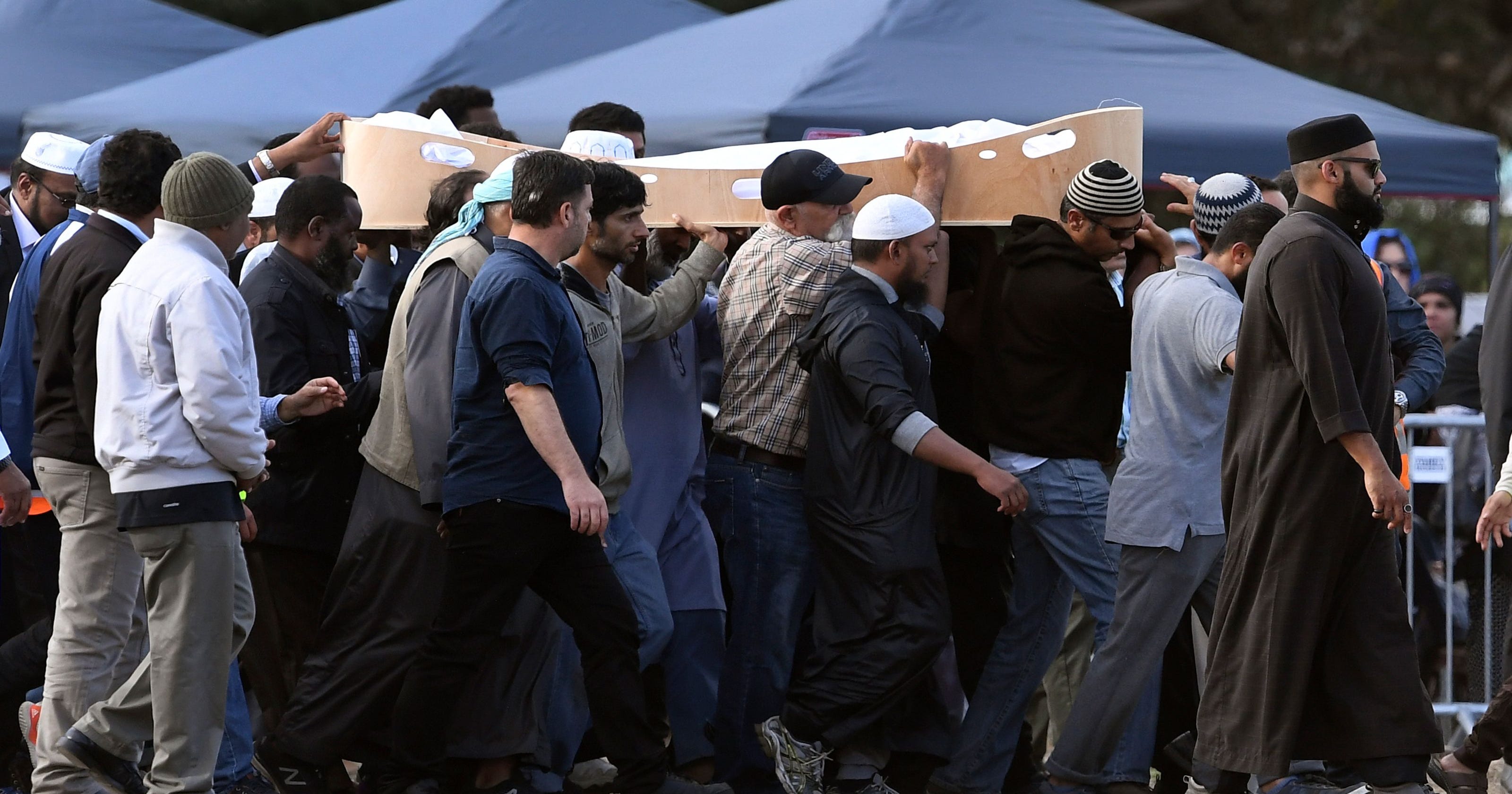 New Zealand S Jacinda Ardern Leads Grieving Nation After Mass
