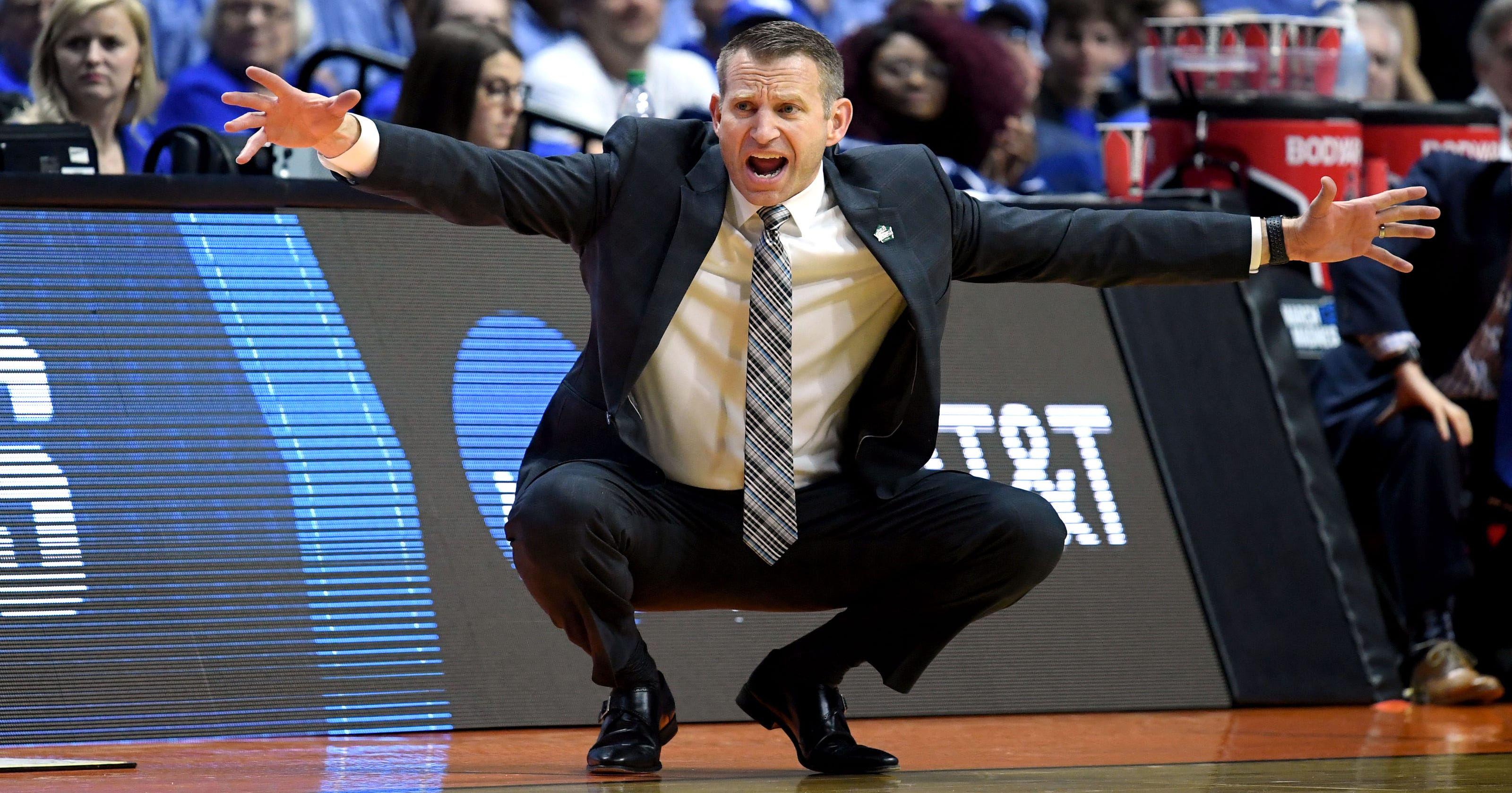 Nate Oats hired as Alabama basketball coach after four years at Buffalo