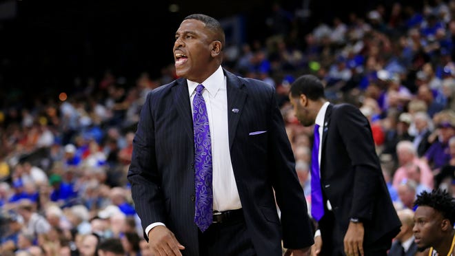 A Look At The Lsu Men S Basketball Coaching Staff