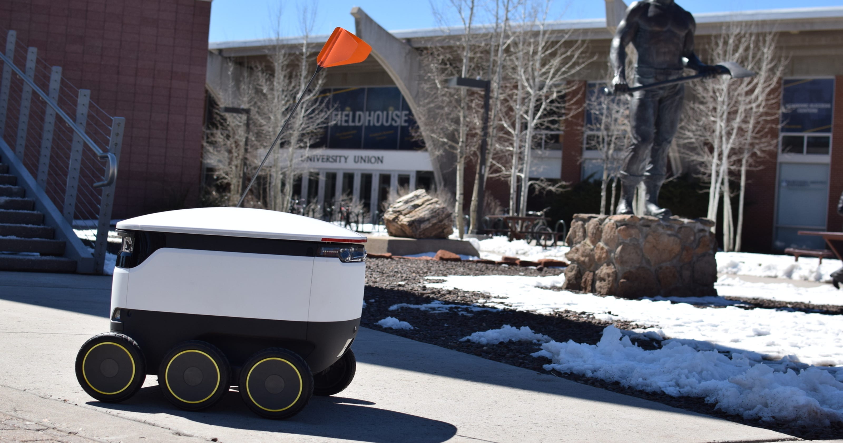 Starship and Sodexo start robot food delivery at Northern Arizona