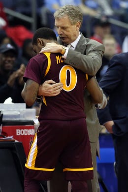 First round: No. 16 Iona loses to No. 1 North Carolina, 88-73.