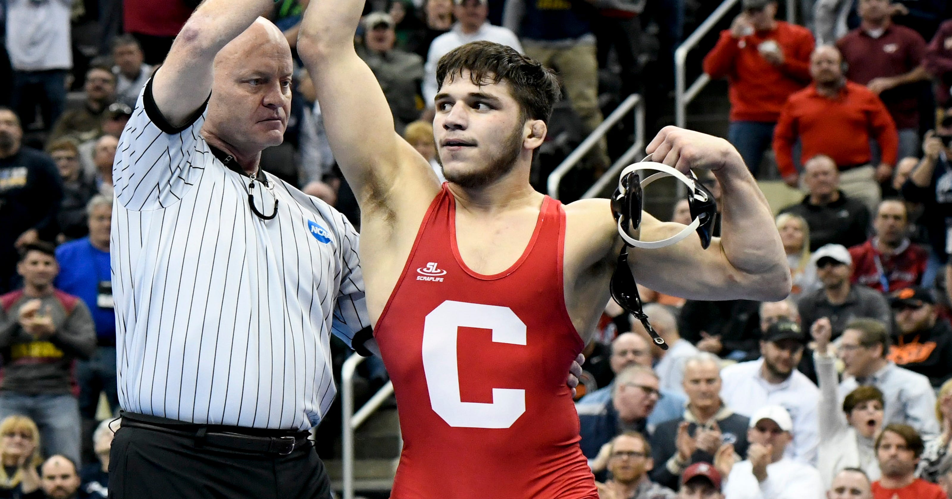 Cornell sophomore Yianni Diakomihalis wins second straight NCAA