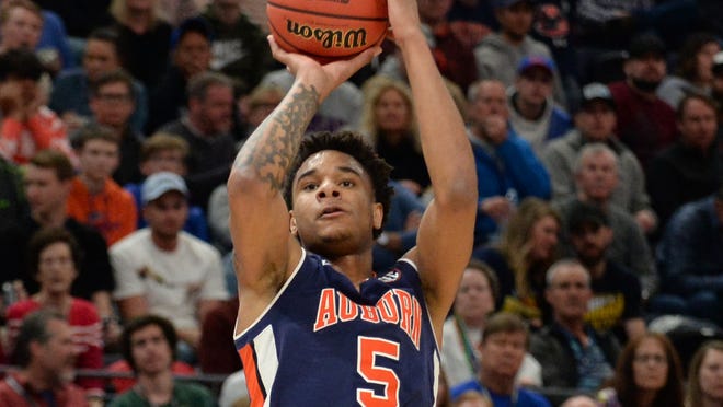 Kansas Basketball Game Score / No 1 Kansas Beats Texas Tech To Wrap Up