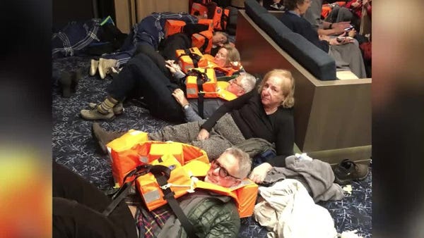 Rescuers evacuate stranded cruise ship passengers