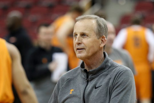 Tennessee's coach Rick Barnes runs practice on March 27 at the KFC Yum Center in Louisville, Ky. 