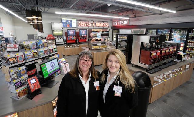 Sheboygan Meijer Opens Gas Station Near Supercenter