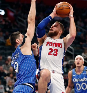 Forward Blake Griffin missed Saturday's 99-90 victory over Portland with a sore knee and status is uncertain for Monday's game against Indiana.