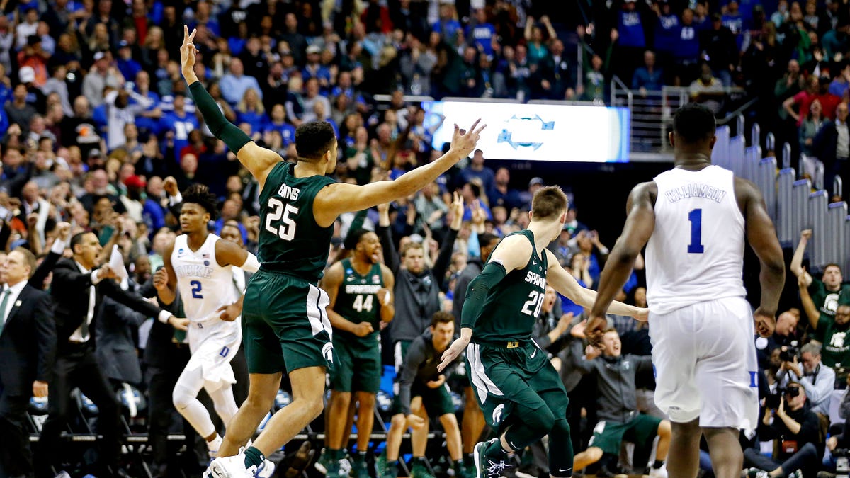 Michigan State Spartans forward Kenny Goins (25) reacts after the go-ahead three-pointer against the Duke Blue Devils in the championship game of the east regional of the 2019 NCAA Tournament at Capital One Arena, March 31, 2019.