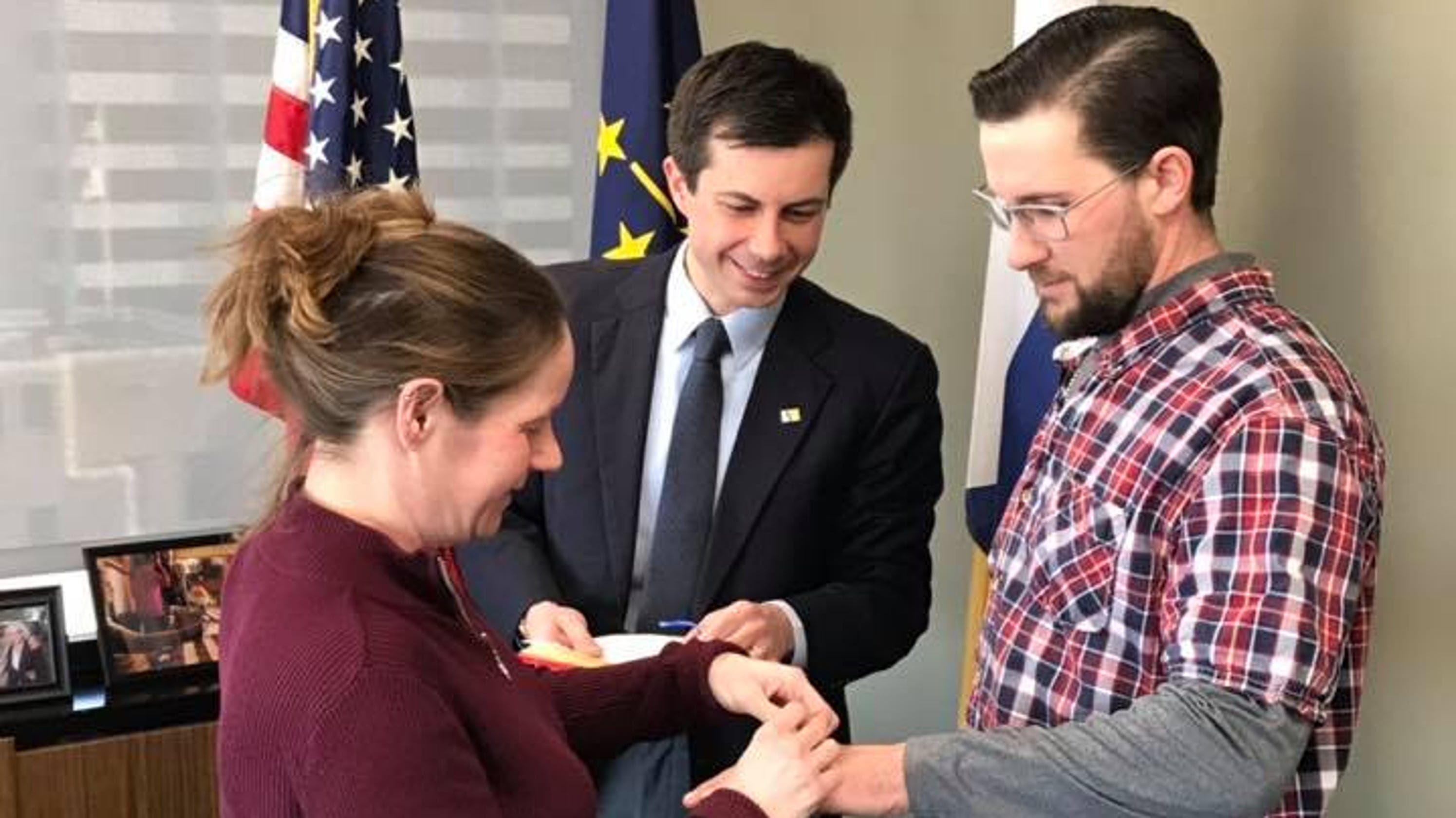 Pete Buttigieg marries Indiana couple just before their baby is born