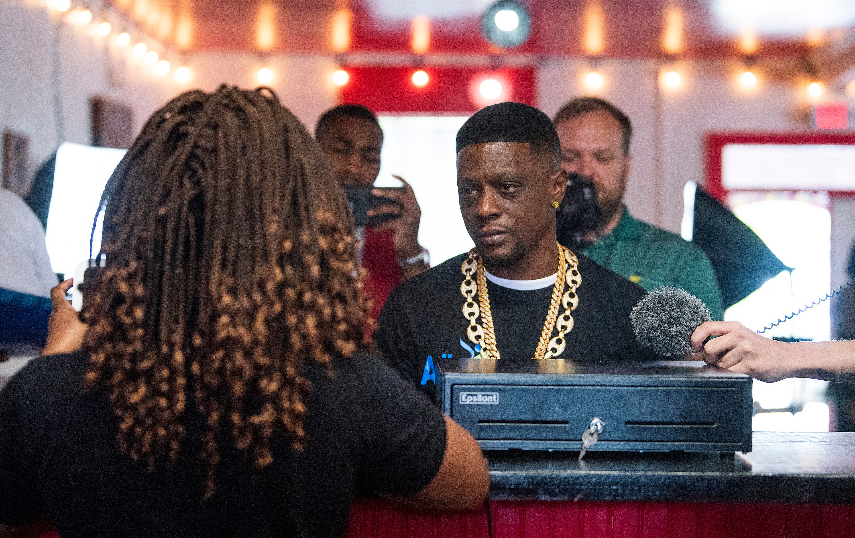 Rapper Boosie announces he's enrolling at Jackson State next semester