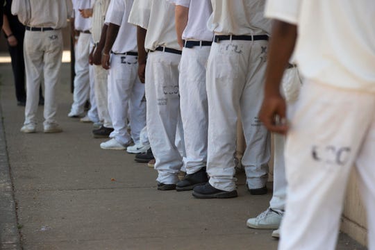 Alabama Prison Warden Threatened To Withold Food Over Haircuts