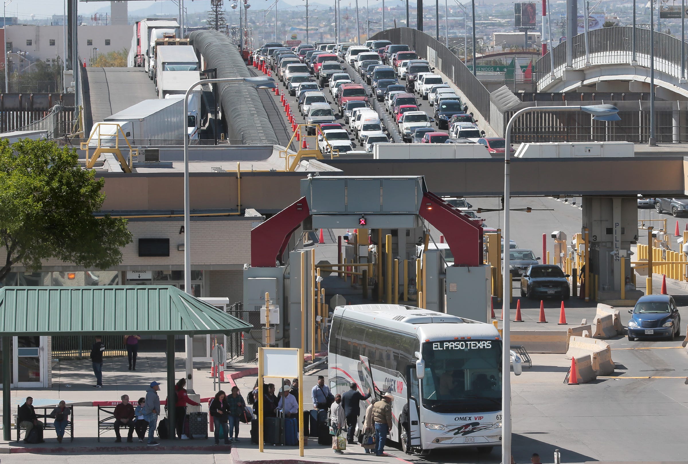 CBP to close lanes at El Paso bridge as officers aid migrant processing