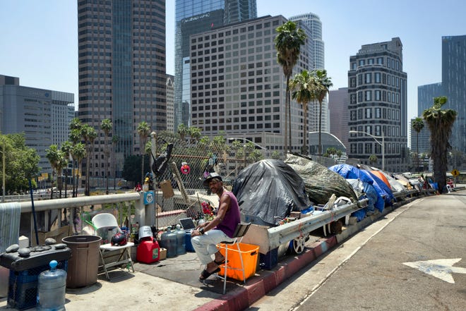 California has about 140,000 homeless residents, or a quarter of the nation's homeless population.