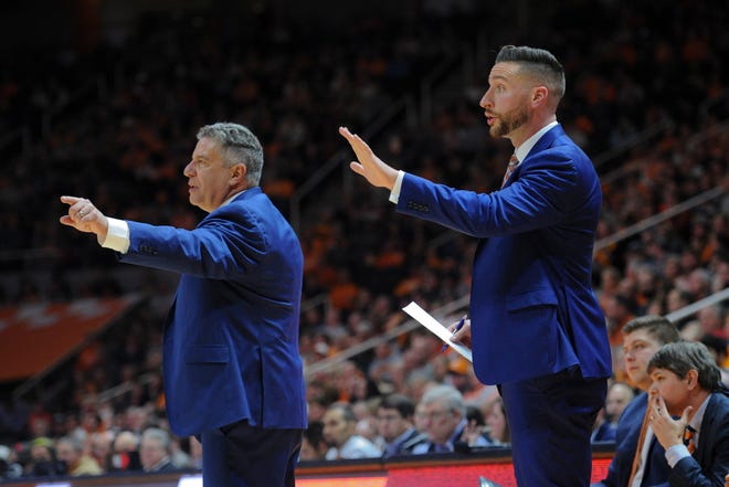 Steven Pearl 4 Facts On The Auburn Basketball Assistant Coach