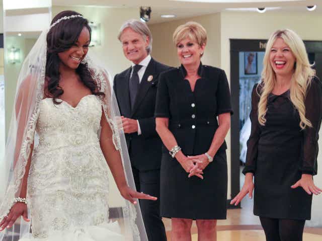 Say Yes To The Dress Atlanta S Lori Allen Trips On Wedding Gown