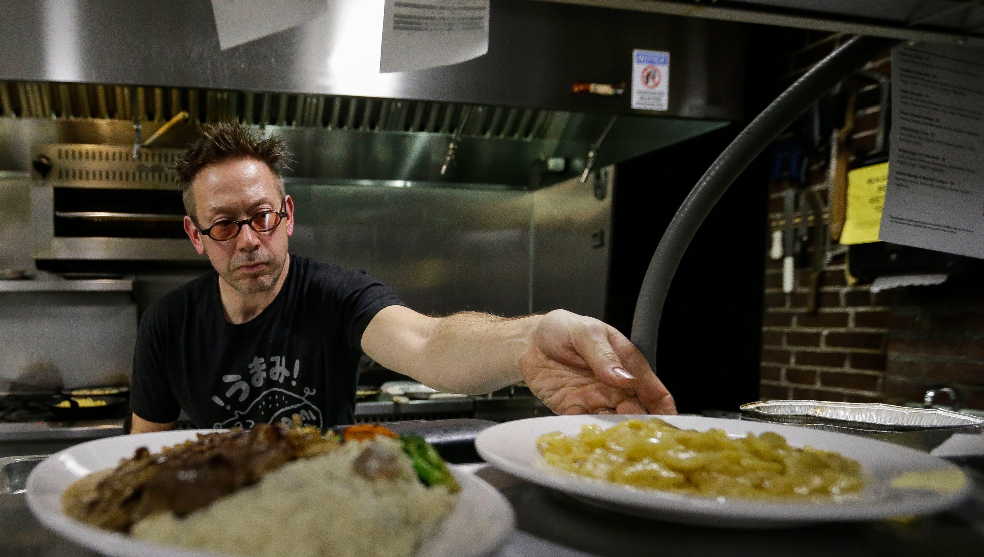 Stevens Point Restaurants Chef S Kitchen Switches To Caribbean Menu