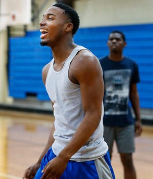 Memphis Basketball Target Chris Moore Carries Weight Of West Memphis