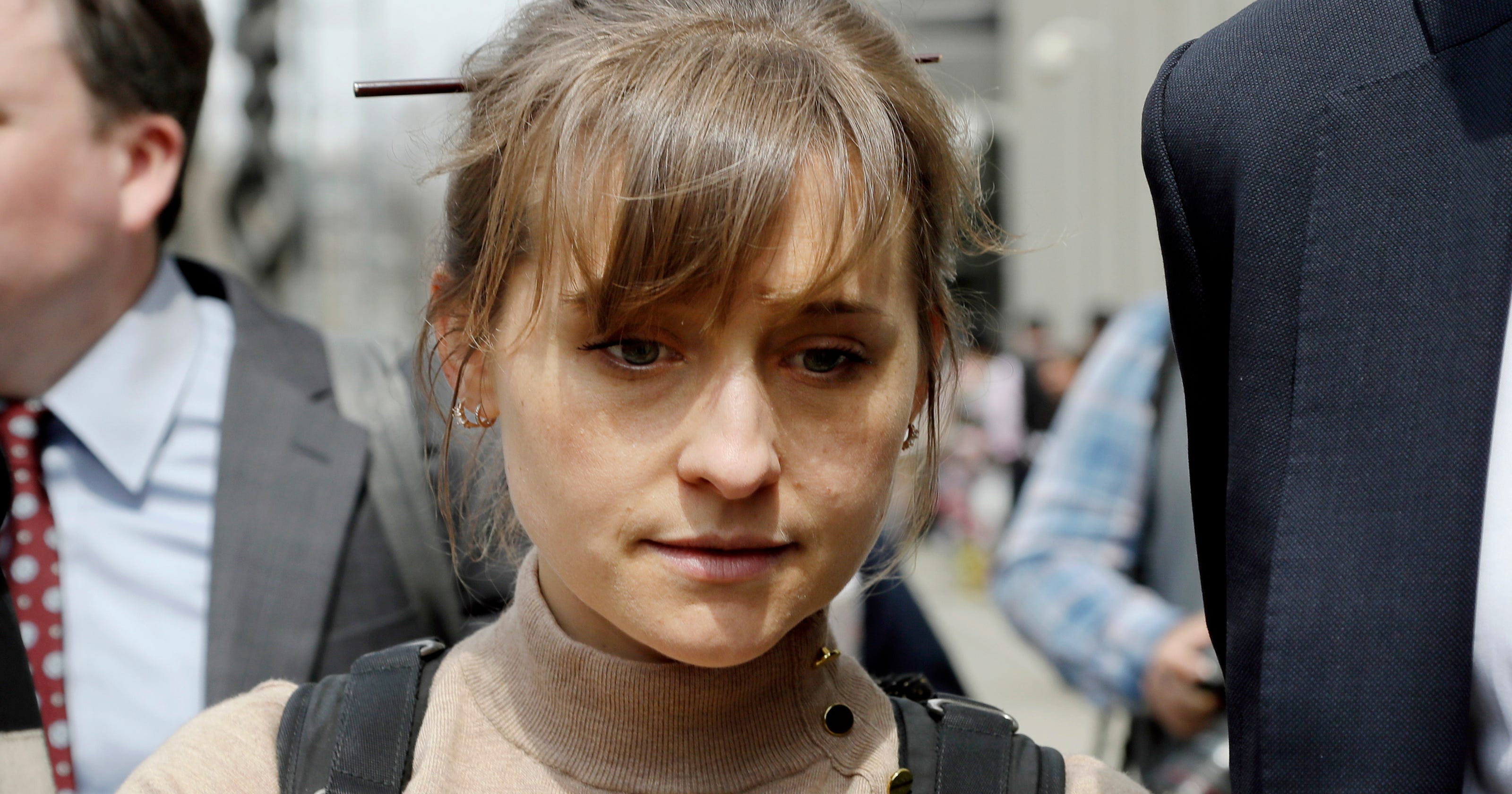 Allison Mack Of Smallville Pleads Guilty In Nxivm Sex Cult Case