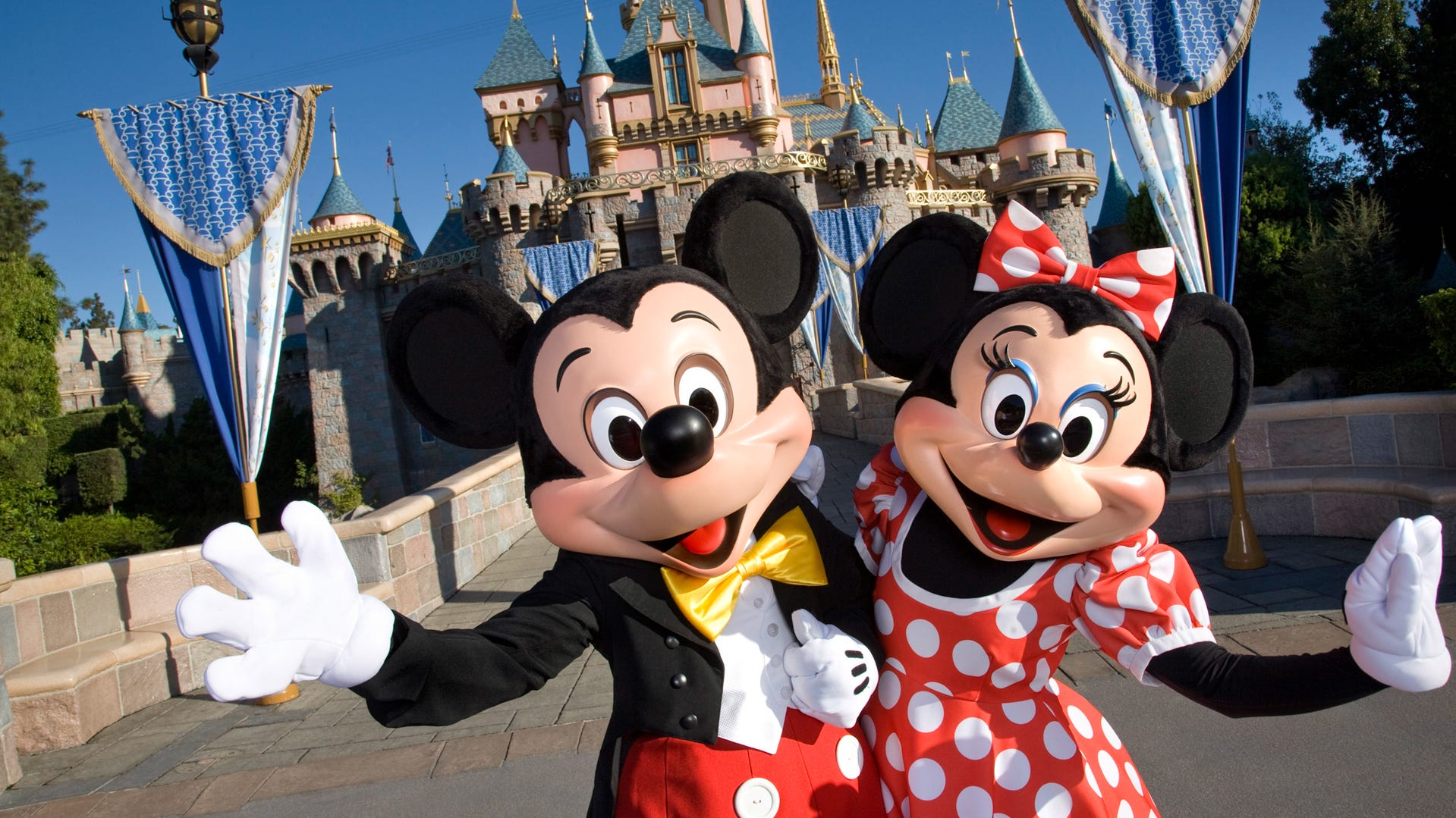 Disney park tickets: How much would it cost to visit every resort?