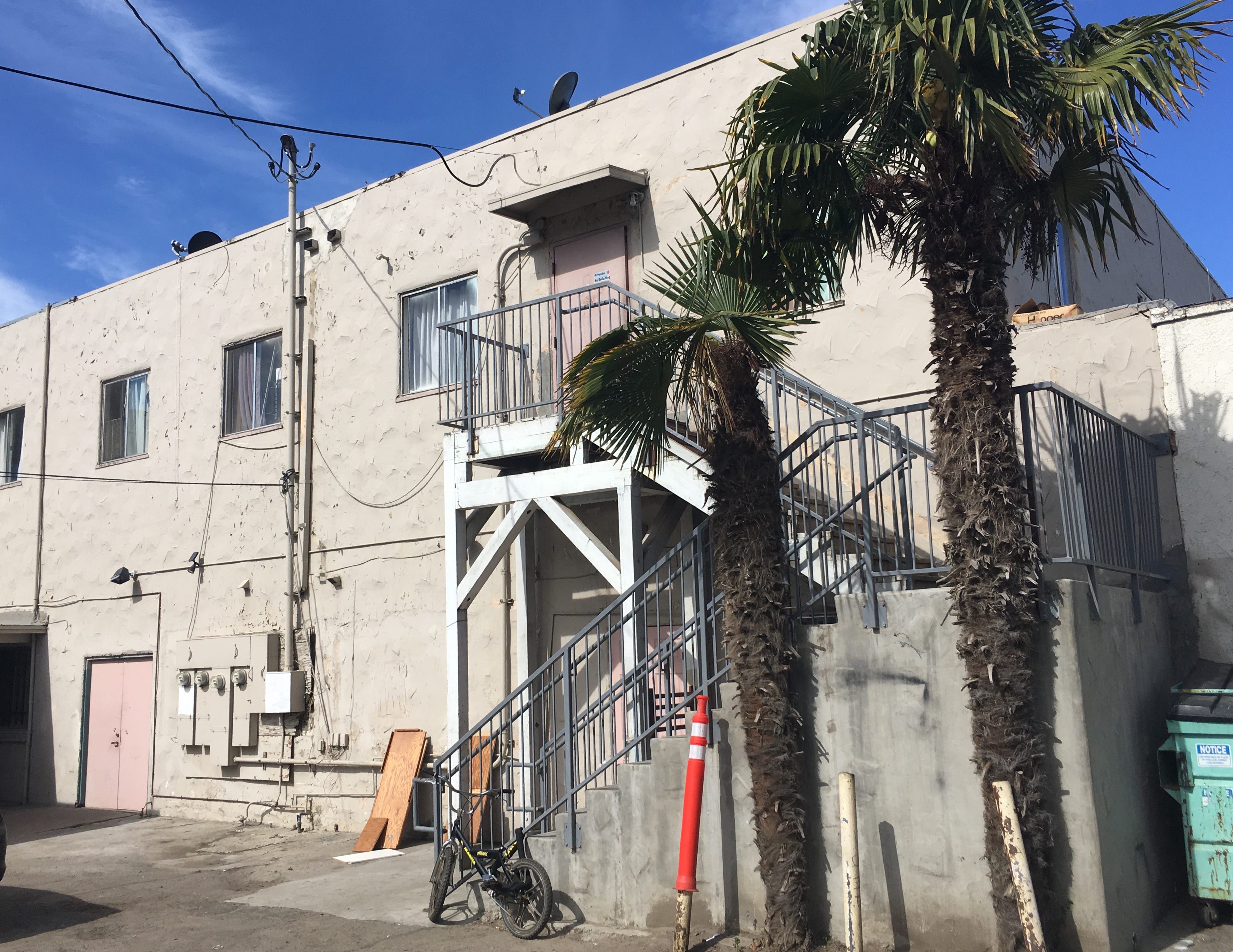 Ventura's housing authority buys dilapidated building to develop housing