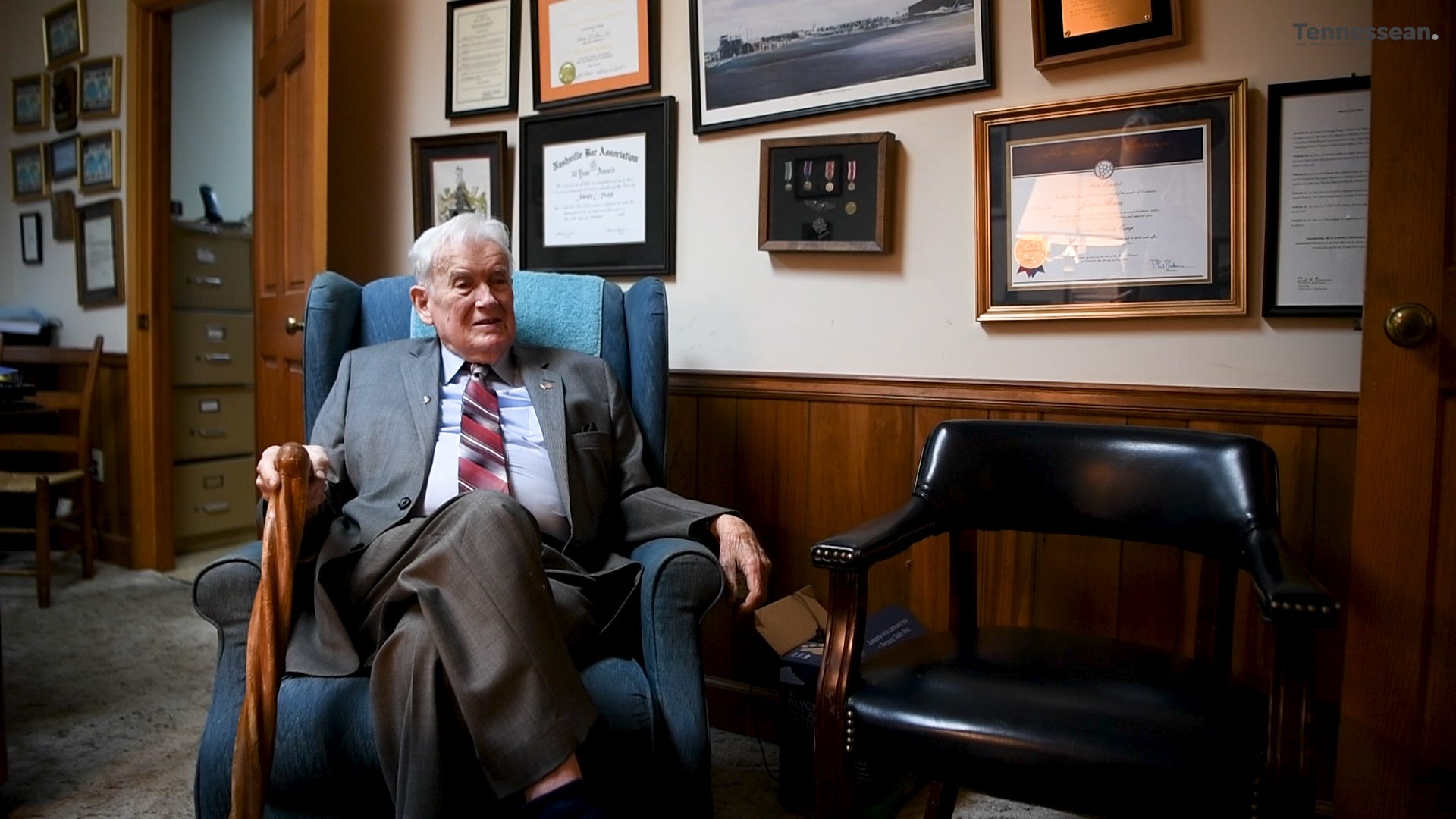 6-year-old Tennessee lawyer James L. Bass Jr. goes to work ... 6-year-old Tennessee lawyer James L. Bass Jr. goes to work ...