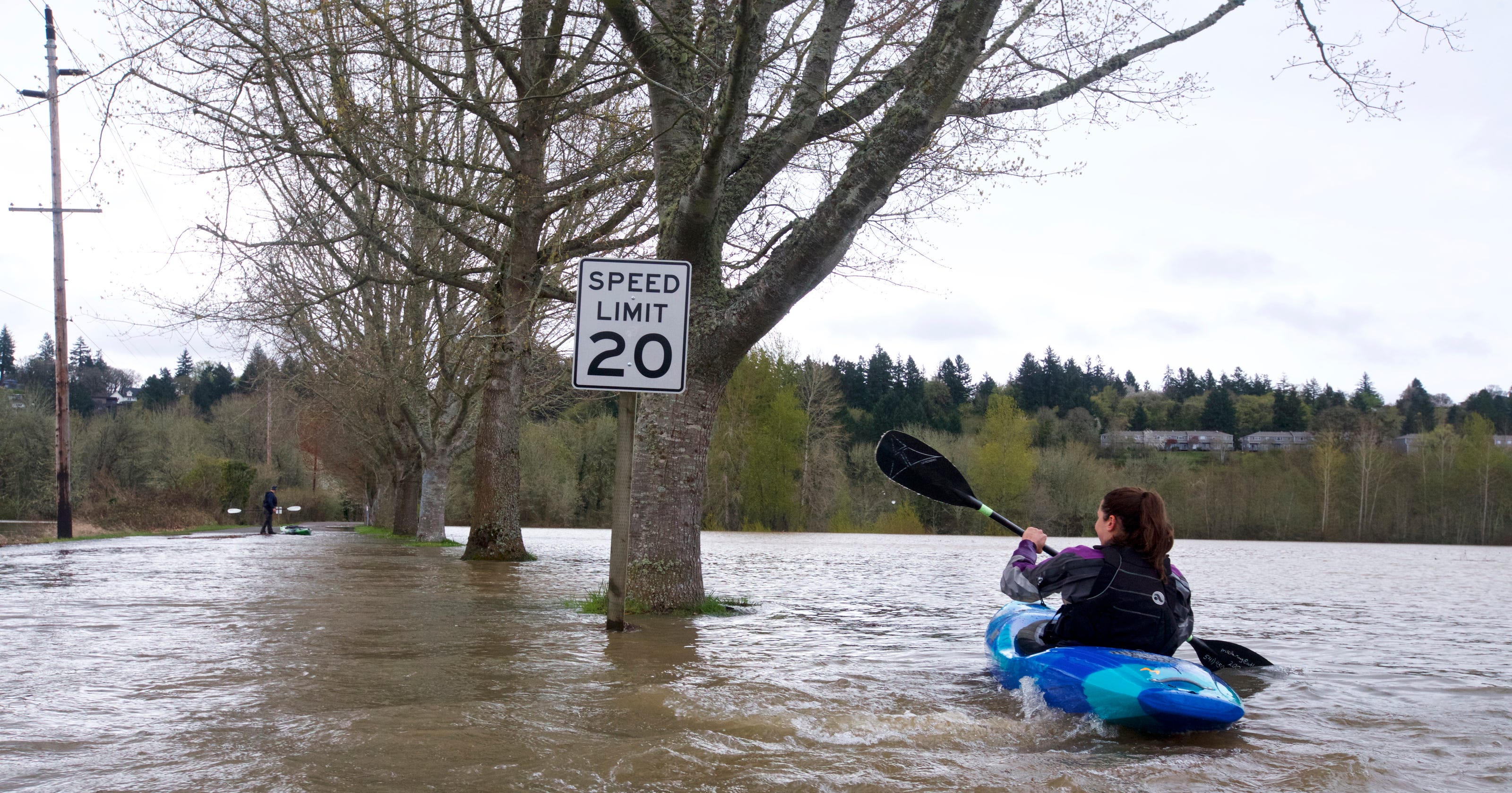 Willamette Valley flooding Salem closes roads, parks