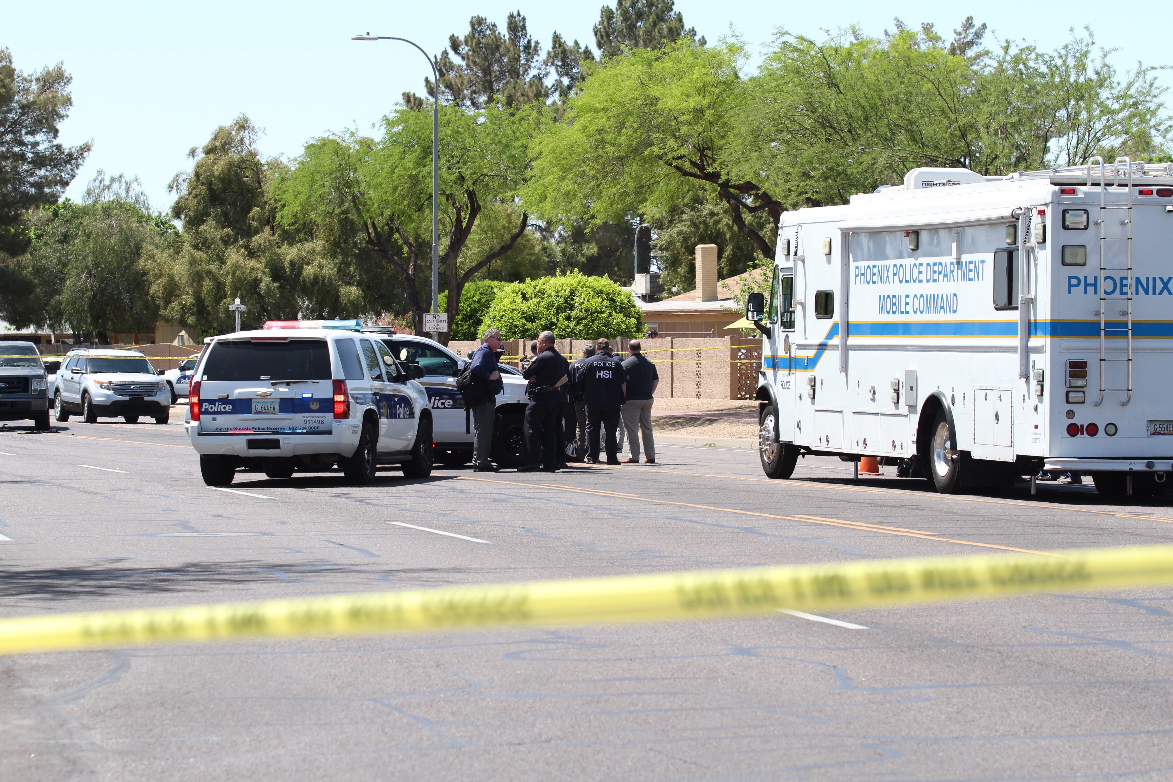 Arizona Public Pickups Porn - After Ahwatukee shootout involving ICE agents killed 1, questions remain