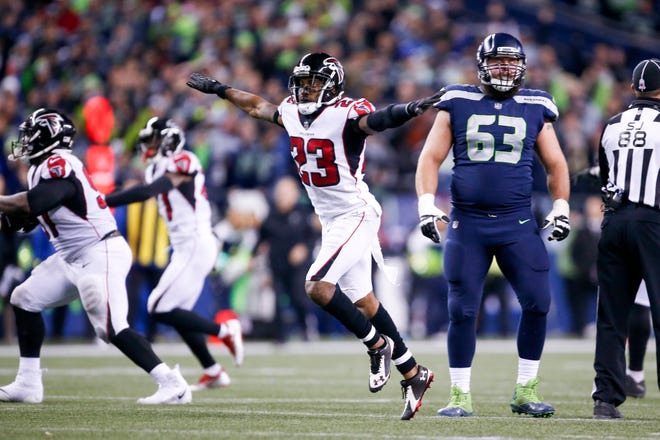 Falcons cornerback Robert Alford (23) and celebrates after a missed field goal by the Seahawks during a game on Nov. 20, 2017.