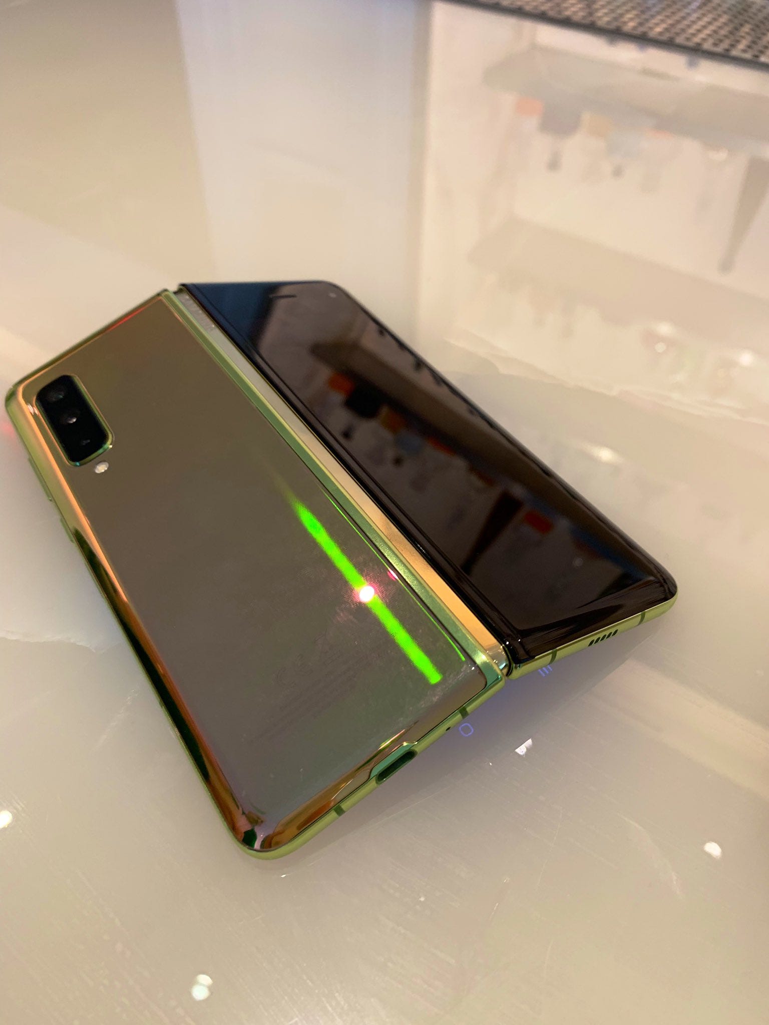 galaxy fold screen resolution