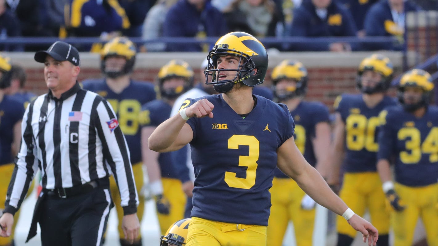 Michigan Football Quinn Nordin Jake Moody Battle It Out At Kicker