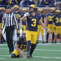 Michigan Football Quinn Nordin Jake Moody Battle It Out At Kicker