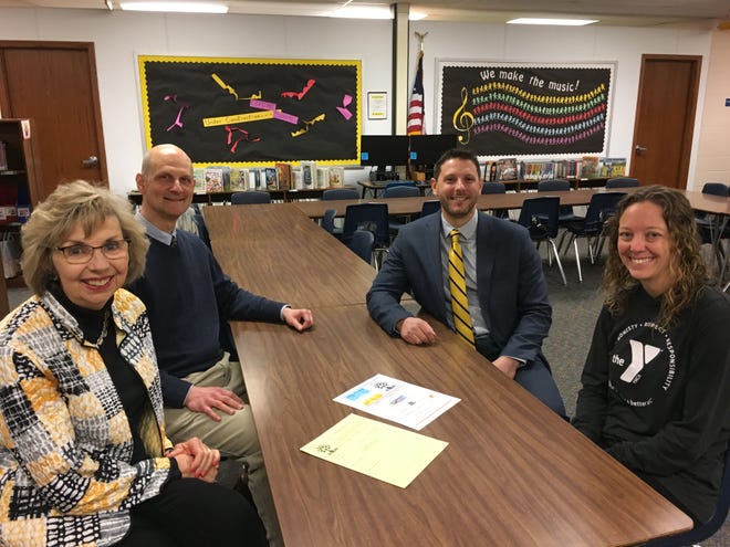 Valerie Graczyk has collaborated with school staff and local organizations to make her Summer of Fun program possible. Pictured, front left, Valerie Graczyk; back left, Michael Mockert, principal of Rosenow Elementary School; back right Donald Ryan, principal of Parkside Elementary School; and Jenny Mildebrandt, YMCA Senior Program Director.